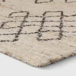 7'8"x9'10" Diamond Geo Shag Rug Ivory - Project 62™