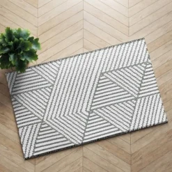 2'3"x3'9" Washable Geo Accent Rug Gray - Project 62™